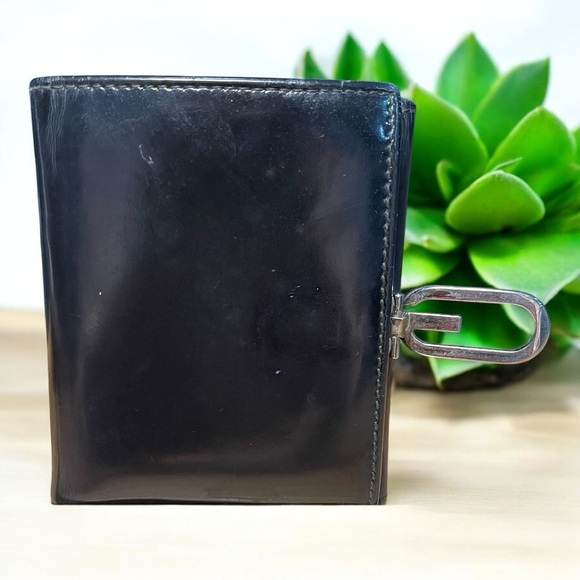 Gucci Black Patent Leather wallet - Picture 10 of 11